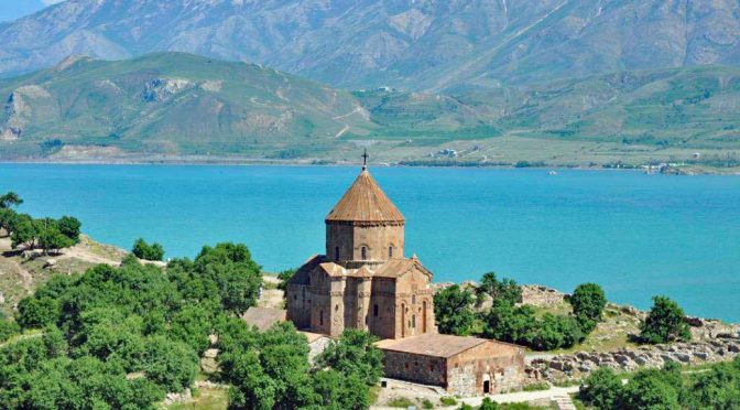 Vartanuş A. Çerme: Ermeni Katolik Kilisesi’nin Kurucularından, Mardinli Melkon Tazbazyan’ın Hayatı (1654-1716)